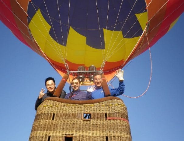 couple-activity-barcelona-ballooning