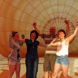 family-trip-balloon-flights